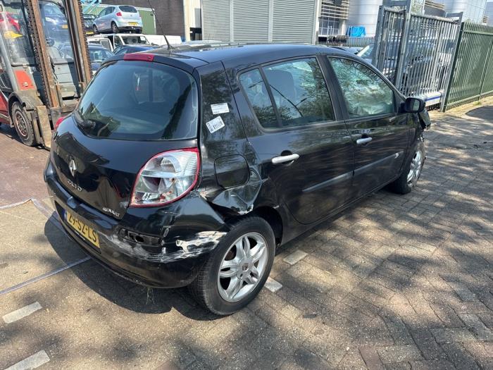 Renault Clio III 1.2 16V 75 Sloopvoertuig (2006, Zwart)