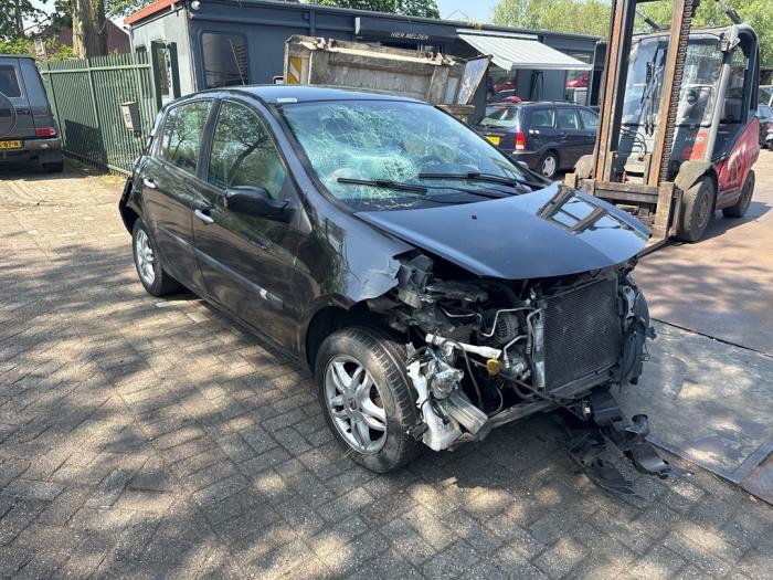 Renault Clio III 1.2 16V 75 Sloopvoertuig (2006, Zwart)