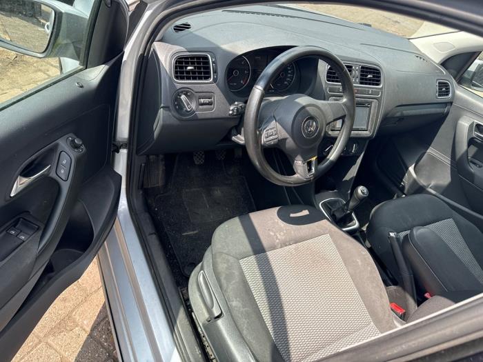 Volkswagen Polo V 1.2 TDI 12V BlueMotion Sloopvoertuig (2011, Grijs)