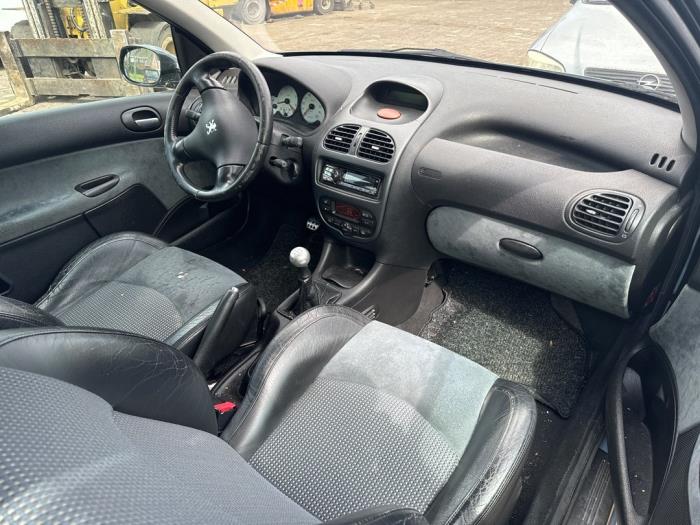 Peugeot 206 2.0 GTI 16V Sloopvoertuig (2001, Grijs)