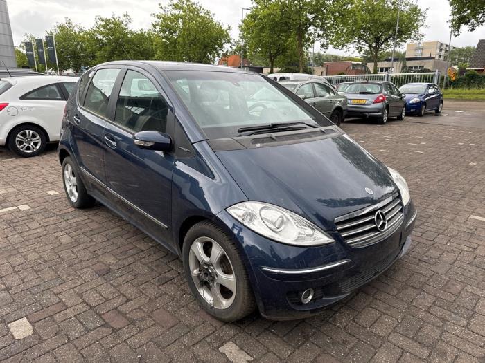 Mercedes A 1.7 A-180 Sloopvoertuig (2005, Donker, Blank)