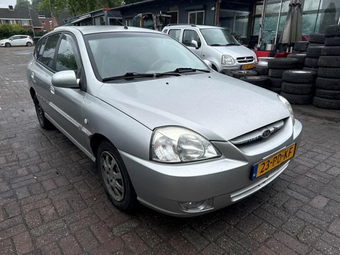 Kia Rio 1.5 16V Sloopvoertuig (2004, Grijs)