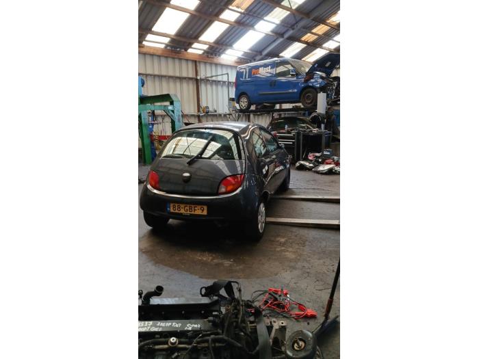 Ford Ka I 1.3i Sloopvoertuig (2008, Grijs)