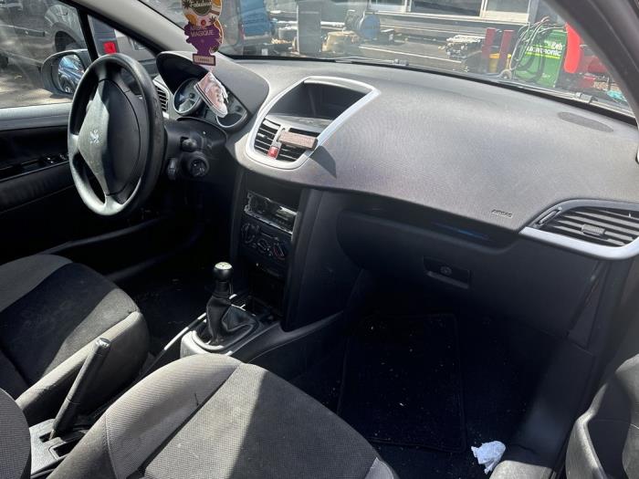 Peugeot 207/207+ 1.4 16V Sloopvoertuig (2007, Zwart)