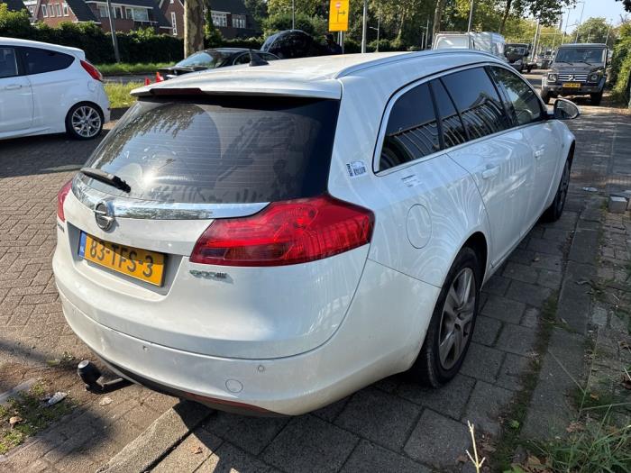 Opel Insignia Sports Tourer 1.4 Turbo 16V Ecotec Sloopvoertuig (2012, Wit)