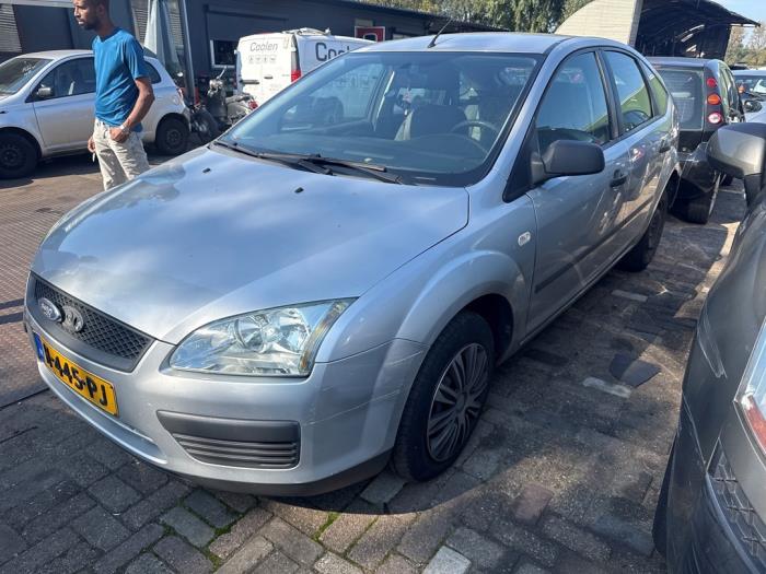 Ford Focus 2 1.6 TDCi 16V 90 Sloopvoertuig (2005, Grijs)
