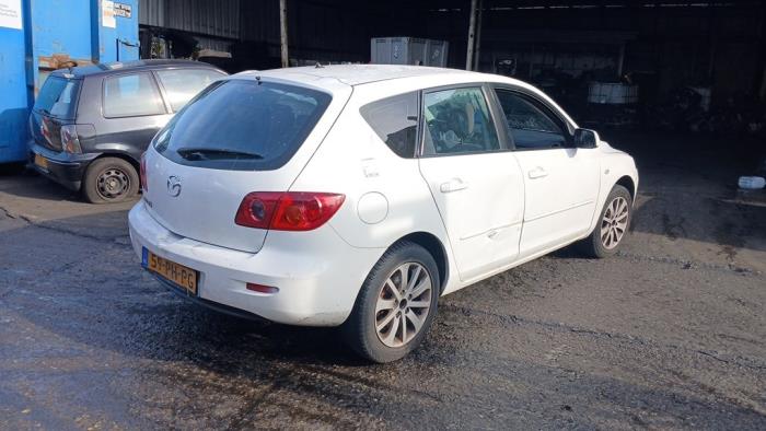 Mazda 3 Sport 1.6i 16V Sloopvoertuig (2004, Wit)