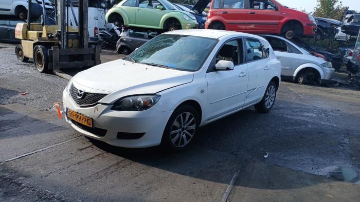 Mazda 3 Sport 1.6i 16V Sloopvoertuig (2004, Wit)