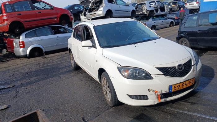 Mazda 3 Sport 1.6i 16V Sloopvoertuig (2004, Wit)