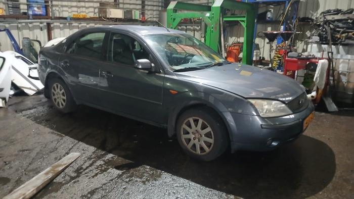 Ford Mondeo III 1.8 16V Sloopvoertuig (2002, Grijs)