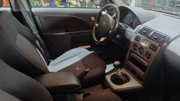 Ford Mondeo III 1.8 16V Sloopvoertuig (2002, Grijs)