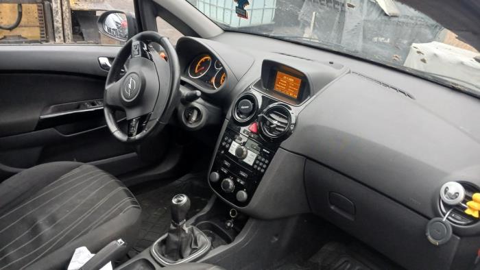 Opel Corsa D 1.3 CDTi 16V ecoFLEX Sloopvoertuig (2010, Zwart)