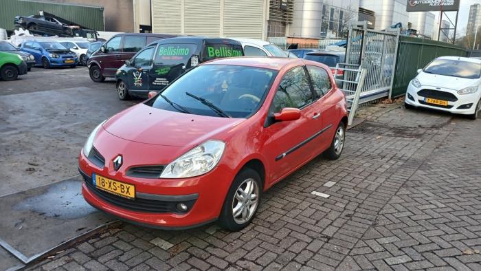 Renault Clio III 1.6 16V Sloopvoertuig (2007, Rood)