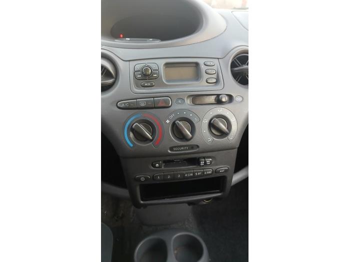 Toyota Yaris 1.0 16V VVT-i Sloopvoertuig (2000, Blauw)