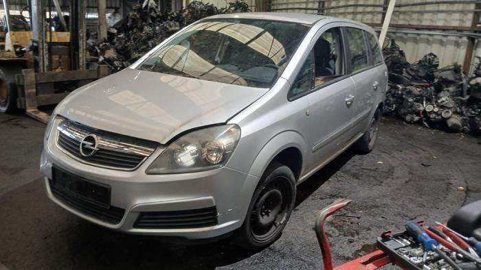 Opel Zafira 2.2 16V Direct Ecotec Sloopvoertuig (2005, Grijs)
