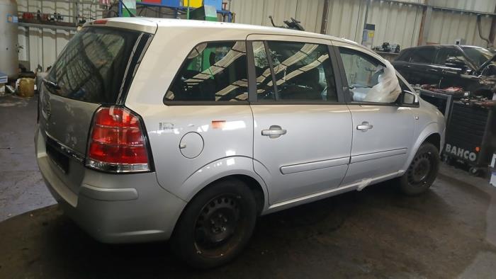Opel Zafira 2.2 16V Direct Ecotec Sloopvoertuig (2005, Grijs)