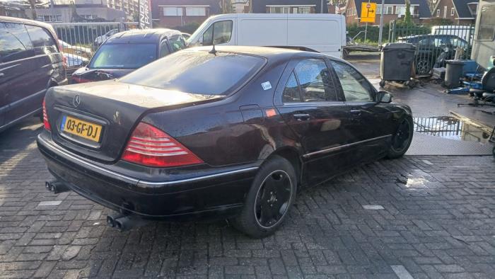 Mercedes S 4.0 S-400 CDI V8 32V Sloopvoertuig (2000, Zwart)