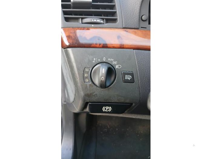 Mercedes S 4.0 S-400 CDI V8 32V Sloopvoertuig (2000, Zwart)