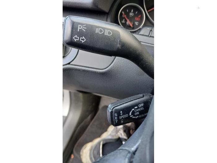 Audi A4 2.4 V6 30V Sloopvoertuig (2004, Grijs)