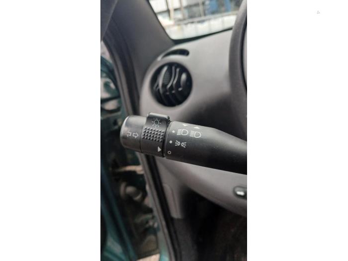 Ford Ka I 1.3i Sloopvoertuig (2001, Groen)