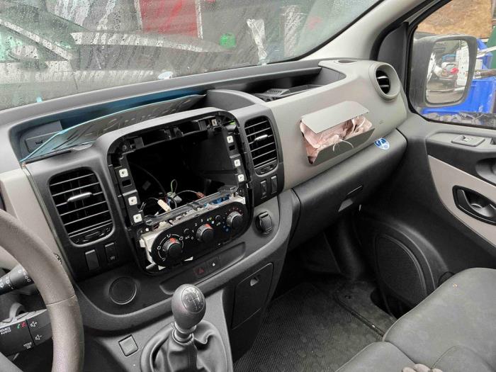 Renault Trafic Passenger 1.6 dCi 95 Sloopvoertuig (2017, Wit)