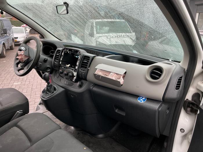 Renault Trafic Passenger 1.6 dCi 95 Sloopvoertuig (2017, Wit)