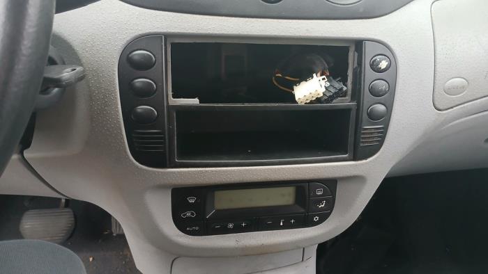 Citroen C3 1.4 Sloopvoertuig (2003, Geel)