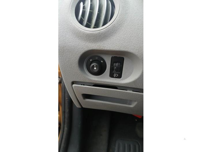 Citroen C3 1.4 Sloopvoertuig (2003, Geel)