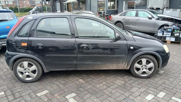 Opel Corsa C 1.2 16V Sloopvoertuig (2004, Zwart)