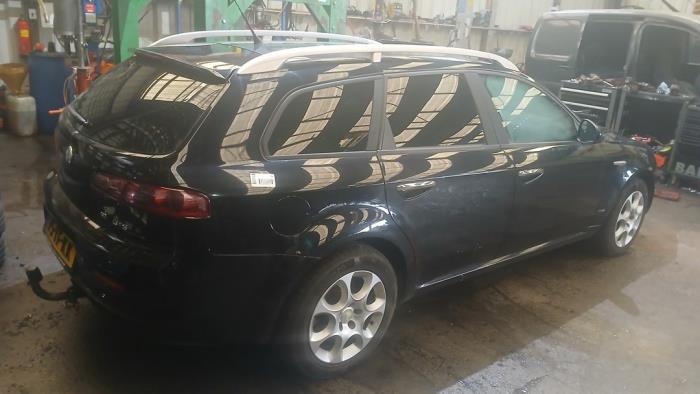 Alfa Romeo 159 Sportwagon 1.9 JTS 16V Sloopvoertuig (2006, Zwart)