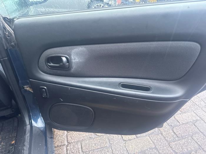 Mazda 323 F 1.5i GLX,GT 16V Sloopvoertuig (1998, Blauw)