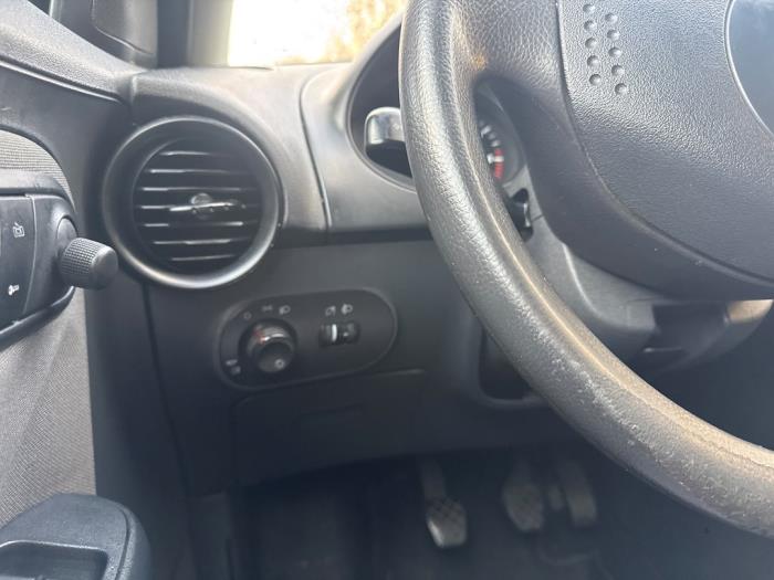 Seat Ibiza III 1.4 16V 75 Sloopvoertuig (2005, Zwart)