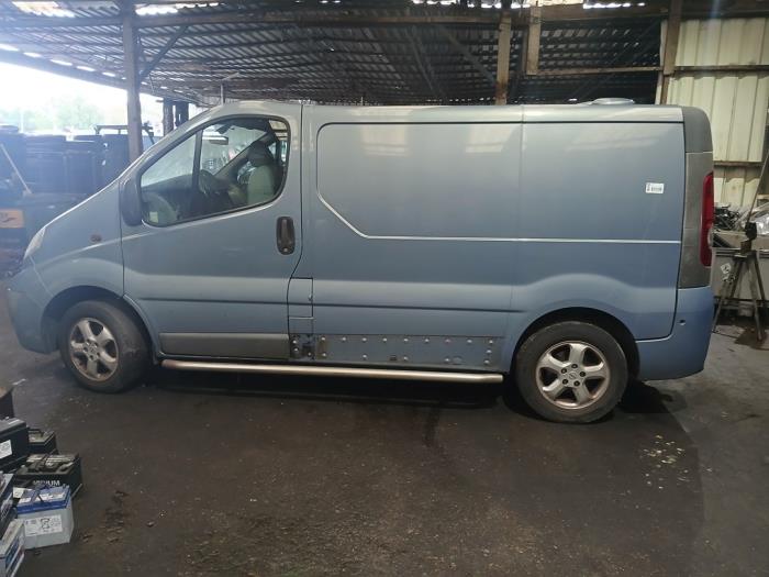 Opel Vivaro 2.5 CDTI 16V Sloopvoertuig (2010, Licht, Blauw)