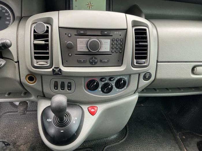 Opel Vivaro 2.5 CDTI 16V Sloopvoertuig (2010, Licht, Blauw)