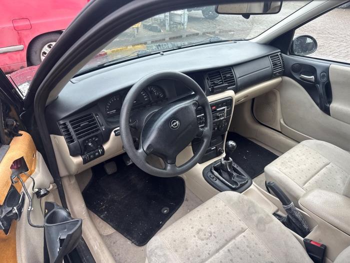 Opel Vectra B 1.6 16V Ecotec Sloopvoertuig (2001, Groen)