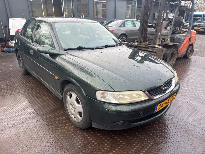 Opel Vectra B 1.6 16V Ecotec Sloopvoertuig (2001, Groen)