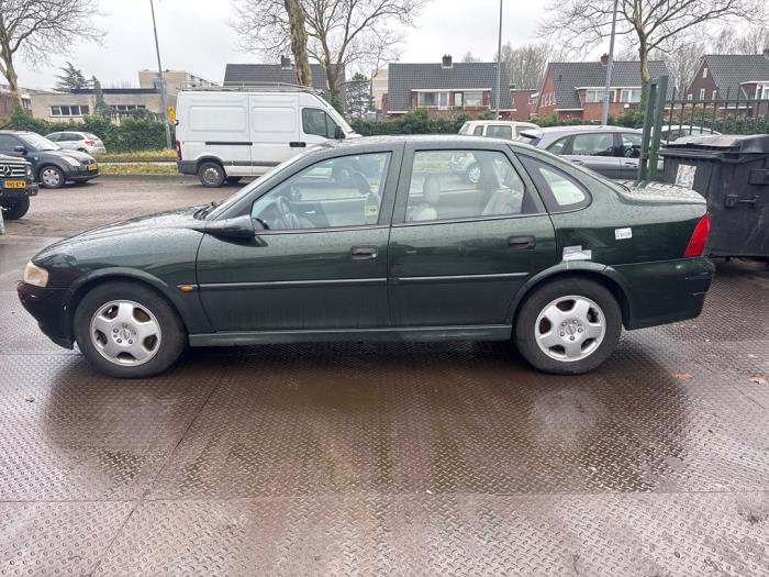 Opel Vectra B 1.6 16V Ecotec Sloopvoertuig (2001, Groen)
