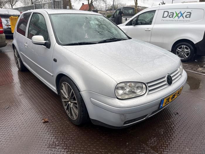 Volkswagen Golf IV 1.6 Sloopvoertuig (1999, Grijs)