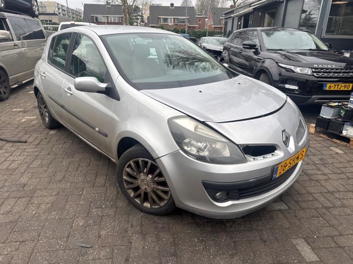 Renault Clio III 1.4 16V Sloopvoertuig (2006, Grijs)