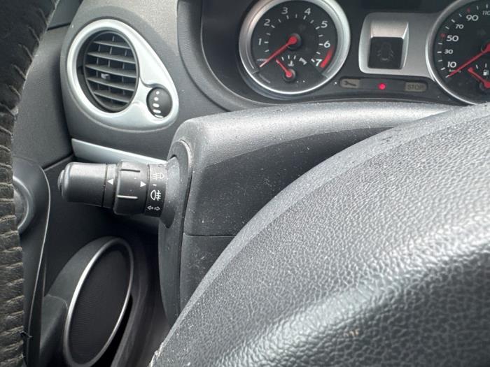 Renault Clio III 1.4 16V Sloopvoertuig (2006, Grijs)