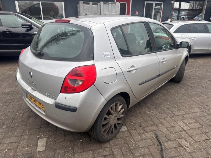 Renault Clio III 1.4 16V Sloopvoertuig (2006, Grijs)