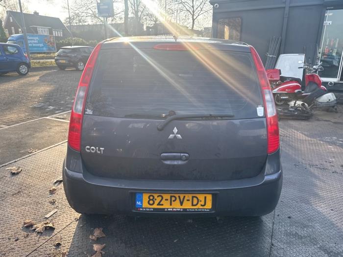 Mitsubishi Colt 1.3 16V Sloopvoertuig (2004, Grijs)