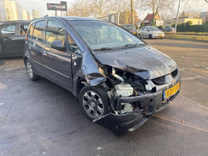 Mitsubishi Colt 1.3 16V Sloopvoertuig (2004, Grijs)