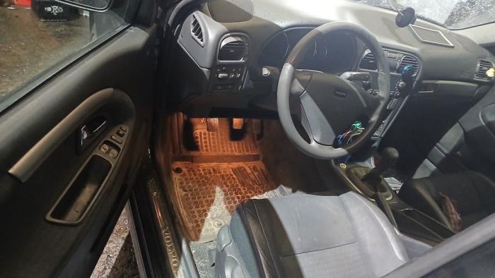 Volvo V40 2.0 16V Sloopvoertuig (2004, Zwart)