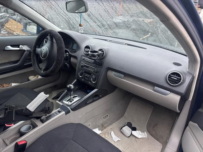 Audi A3 2.0 16V FSI Sloopvoertuig (2003, Blauw)