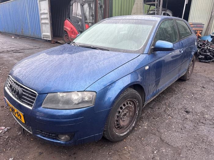 Audi A3 2.0 16V FSI Sloopvoertuig (2003, Blauw)
