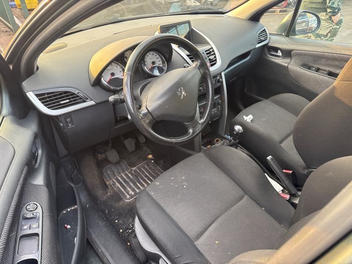 Peugeot 207/207+ 1.6 16V VTi Sloopvoertuig (2008, Grijs)