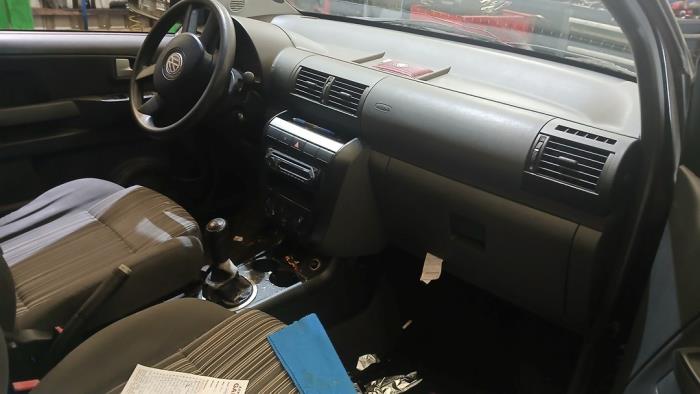 Volkswagen Fox 1.2 Sloopvoertuig (2006, Zwart)