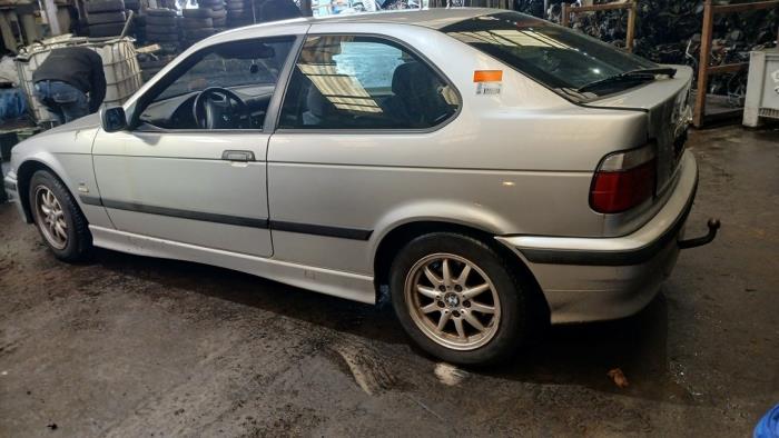 BMW 3 serie Compact 316i Sloopvoertuig (2000, Grijs)