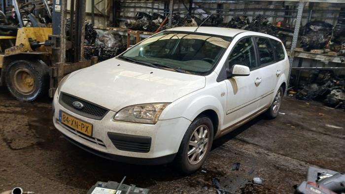 Ford Focus 2 Wagon 1.6 16V Sloopvoertuig (2007, Wit)